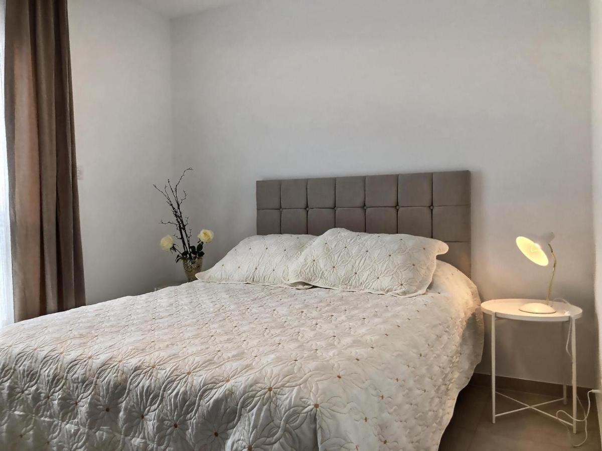 Kresidence - Appartements Saint-Louis Экстерьер фото